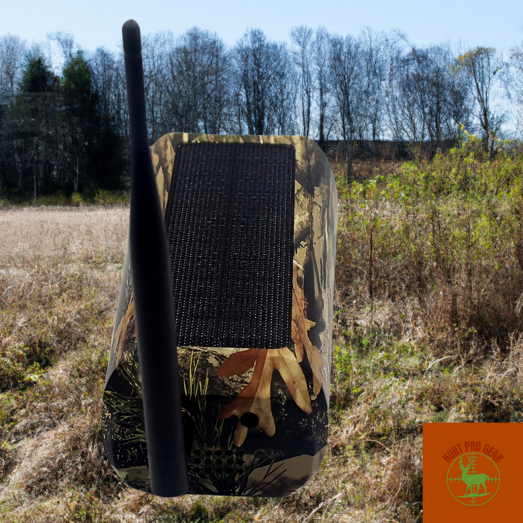 WildWanderer Outdoor HD Trail Camera with Built-in Solar Panel